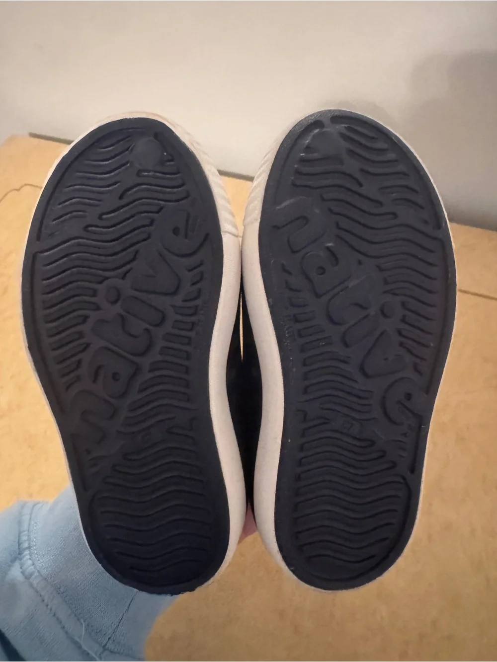 Native Shoes toddler size 7 Navy Slip-On Water Shoes with White Toe